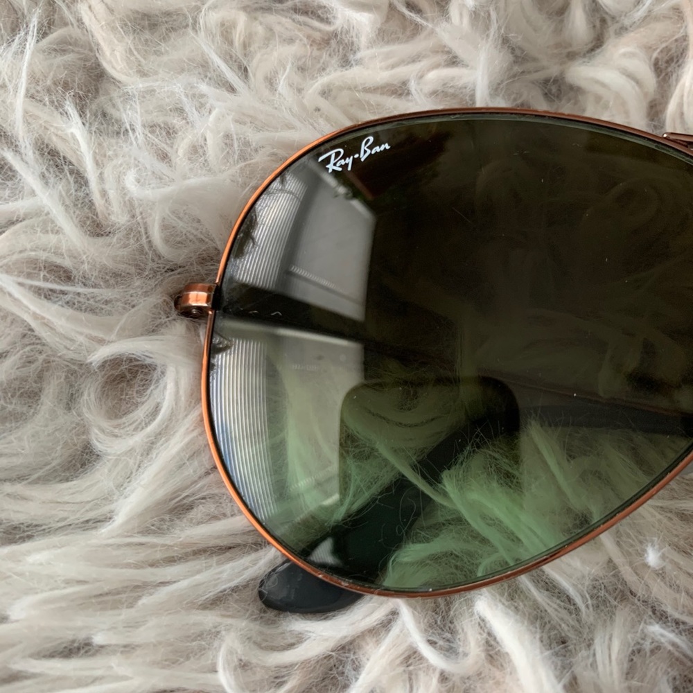Ray-Bans Aviators with Green Lens and Copper Frame